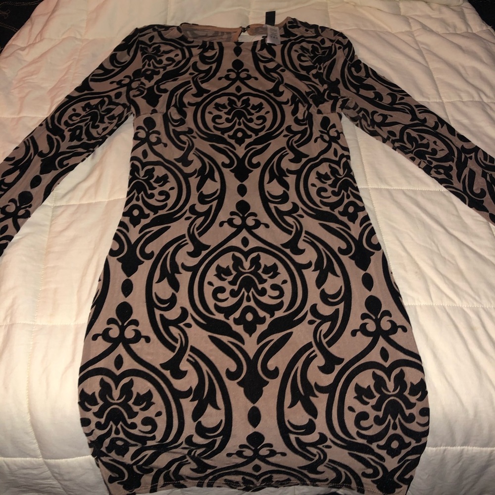 Above knee backless dress